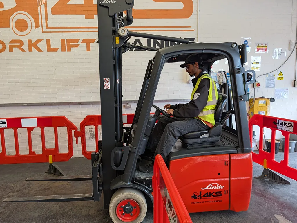 Counterbalance Novice training at 4KS Peterborough centre