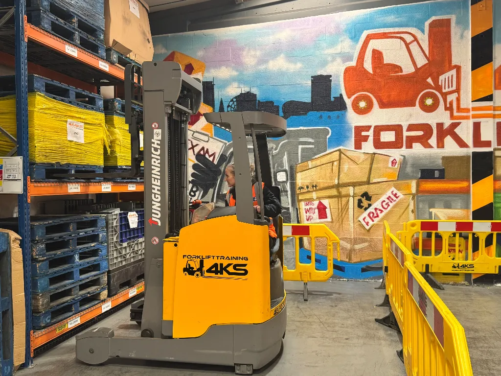 Peterborough forklift training programme | Forklift Training Reach Truck training at 4KS Birmingham centre