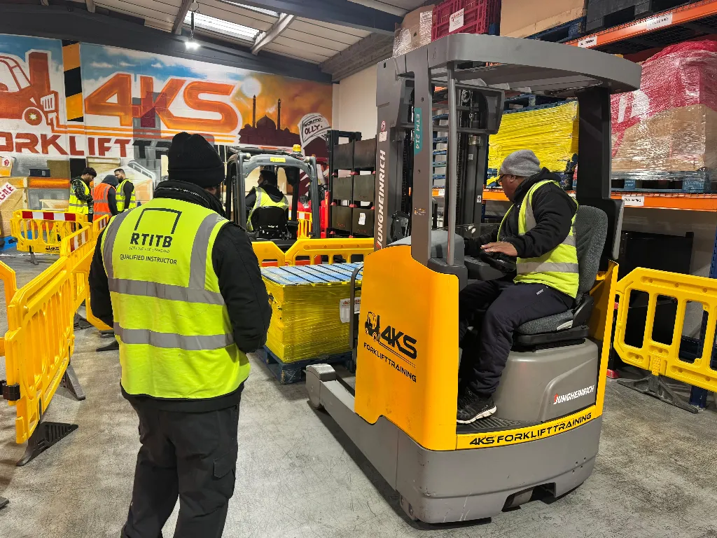onsite bendi truck training | Forklift Training Reach Truck training delivered by 4KS