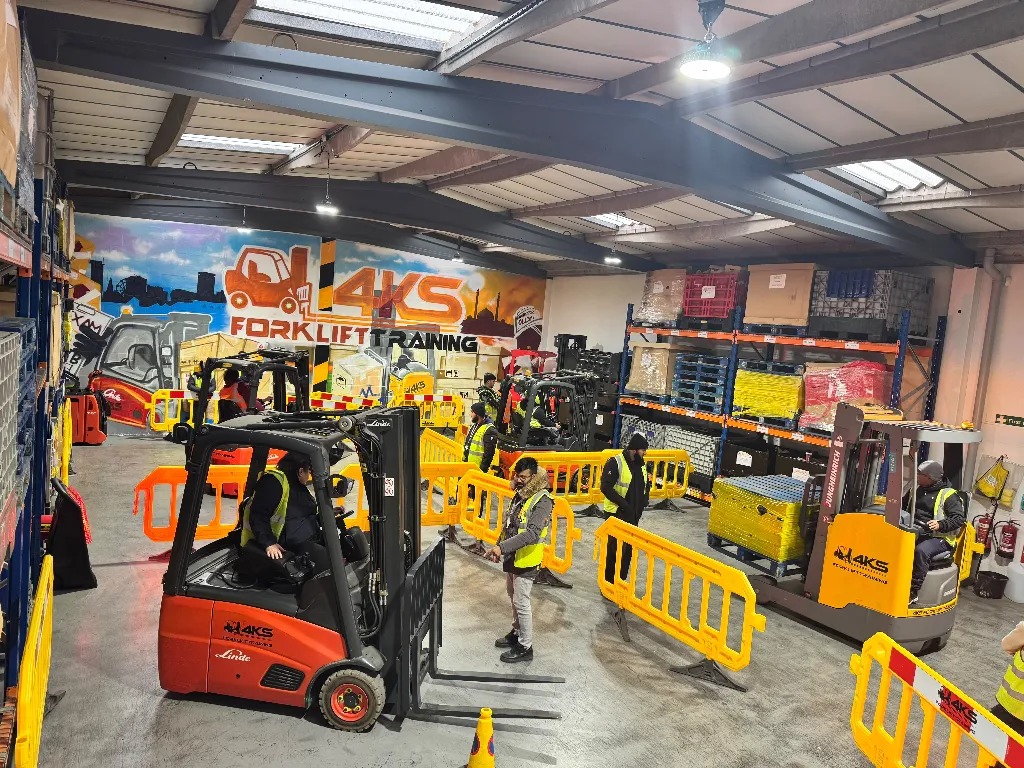 onsite bendi truck training | Forklift Training Forklift training at the 4KS Birmingham centre